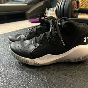 Boys UA Bball Shoes